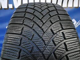 235/55R17 Bridgestone Blizzak LM005 DOT3923