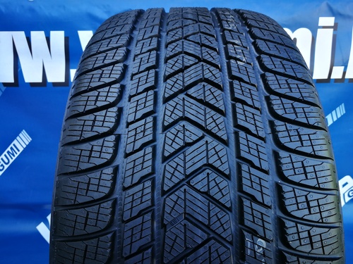 295/35R21 Pirelli Scorpion Winter FR MO Új! DOT2818 1db-os!