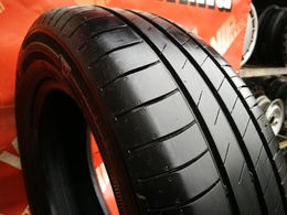 195/65R15 Goodyear EfficientGrip Performance DOT4018 1db-os!