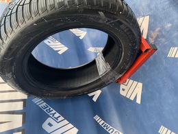 195/60R16 Goodyear UltraGrip 9