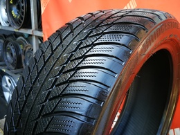 225/45R18 Bridgestone Blizzak LM001 MO DOT2920