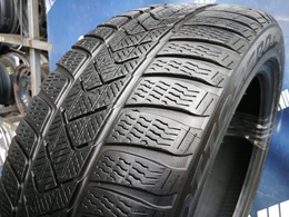 225/45R17 Pirelli Winter SottoZero 3 FR DOT4219
