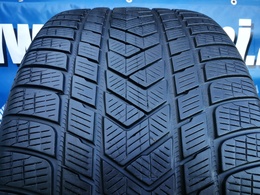 305/35R21 Pirelli Scorpion Winter FR XL DOT3619