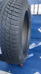 275/40R19 Nokian Snowproof WR 105VXL