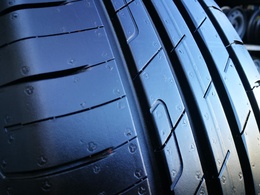 215/55R18 Goodyear EfficientGrip Performance Újszerű! demo! DOT3