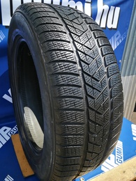 235/60R18 Pirelli Scorpion Winter