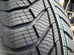 235/60R18 Point S Winter S FR 107HXL