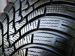 205/50R17 Falken Eurowinter HS01 FR