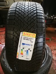 285/40R22 Pirelli Scorpion Winter 2 110W XL