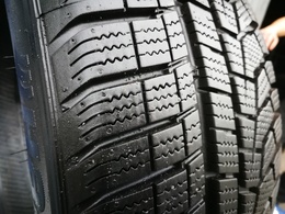215/60R17 Hankook Winter Icept EVO2 W320 DOT3715