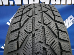 235/40R18 Taurus Winter FR XL