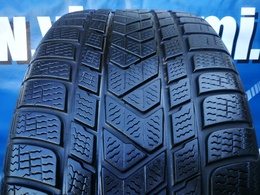 285/40R21 Pirelli Scorpion Winter FR DOT4417