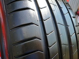 245/45R21 Pirelli PZero PZ4 FR XL J LR PNCS DOT1918