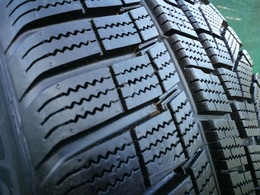 265/65R17 Hankook Winter I*cept Evo2 W320A DOT4318