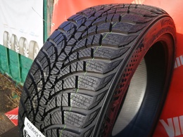 235/40R18 Kumho WiterCraft WP71 85W