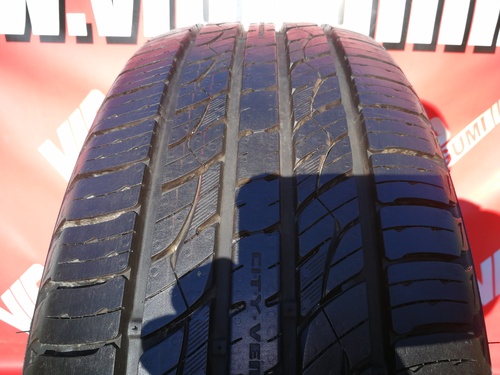 235/60R18 Kumho City Venture Premium KL33 FR DOT4812 1db-os!