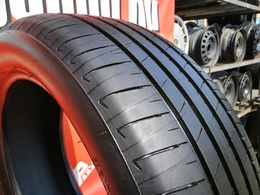 235/50R20 Bridgestone Alenza 001 Enliten MA DOT2124