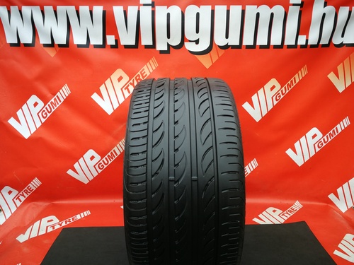 305/25R20 Pirelli Pzero Nero GT FR XL DOT0215