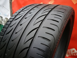 305/25R20 Pirelli Pzero Nero GT FR XL DOT0215