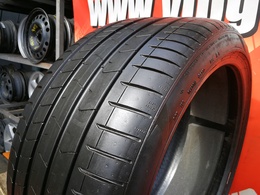 275/35R21 Pirelli PZero PZ4 AO1 FR XL DOT0920 1db-os!
