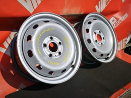 Dacia Duster acélfelni 16X6J, 5X114.3X66.1, ET50 (403006329R)