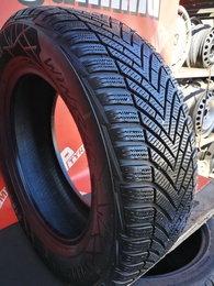 215/60R16 Vredestein Wintrac DOT4720 1db-os!
