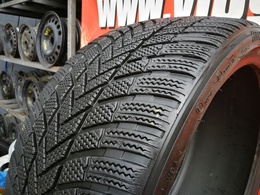 255/35R21 Bridgestone Blizzak LM005 FR XL DOT2722
