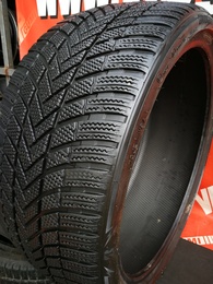 255/35R21 Bridgestone Blizzak LM005 FR XL DOT2722
