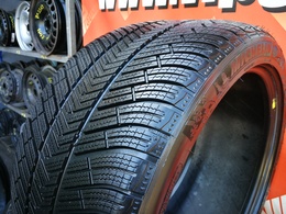 285/35R20 Michelin Pilot Alpin PA4  FR XL DOT4821