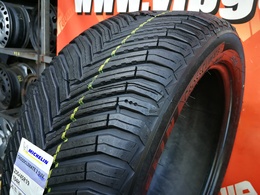 255/45R19 Michelin CrossClimate 2 SUV VOL XL Új! DOT0723