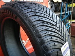 255/45R19 Michelin CrossClimate 2 SUV VOL XL Új! DOT0723
