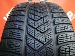 245/40R19 Pirelli Winter SottoZero 3 FR J DOT4223 1db-os!