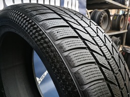 255/40R21 Continental WinterContact TS870P FR DOT1322 -B-