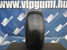 235/55R17 Nokian WR Snowproof P XL DOT4622