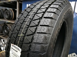 285/60R18 Bridgestone Blizzak DM-V3 Új! DOT3021