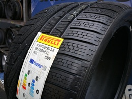 295/30R19 Pirelli W240 SottoZero SII. FR N1 Új! DOT3821