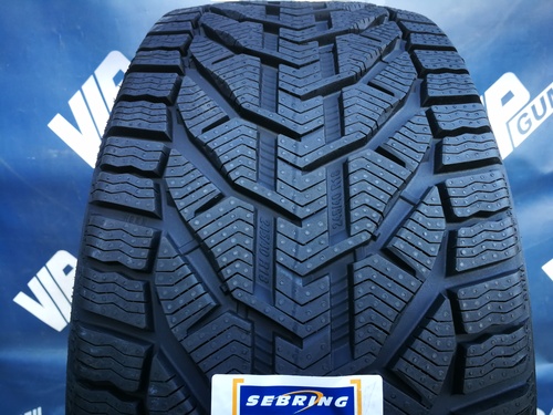 225/40R18 Sebring Snow