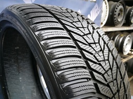 225/35R19 Hankook Winter Icept Evo3 W330 FR XL DOT1922