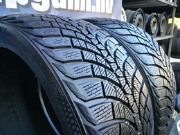 255/35R19 Kumho Wintercraft WP71 FR DOT3920